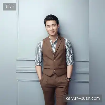 贺刚